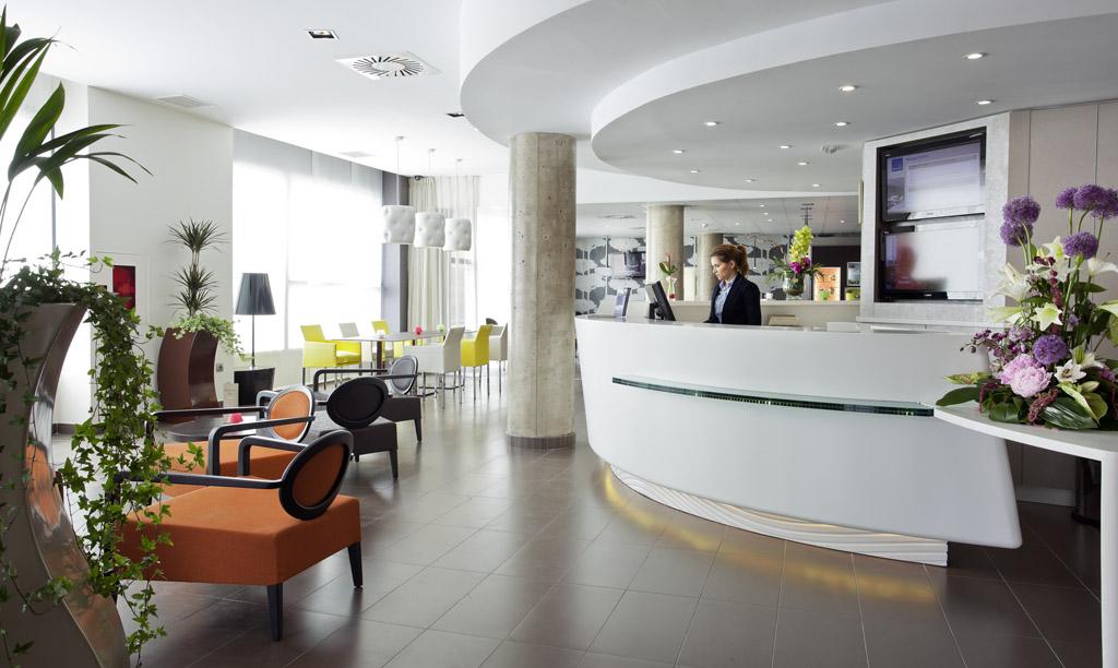 Novotel Suites Malaga Centro Exterior photo
